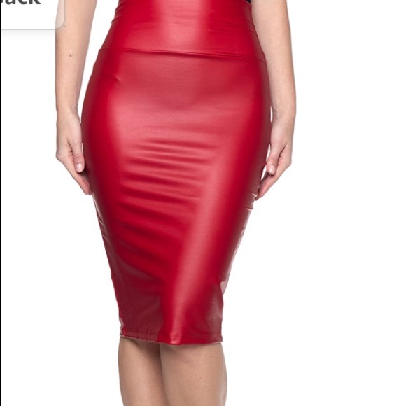 Sexy in Red bodycon Skirt - Picture 3 of 5